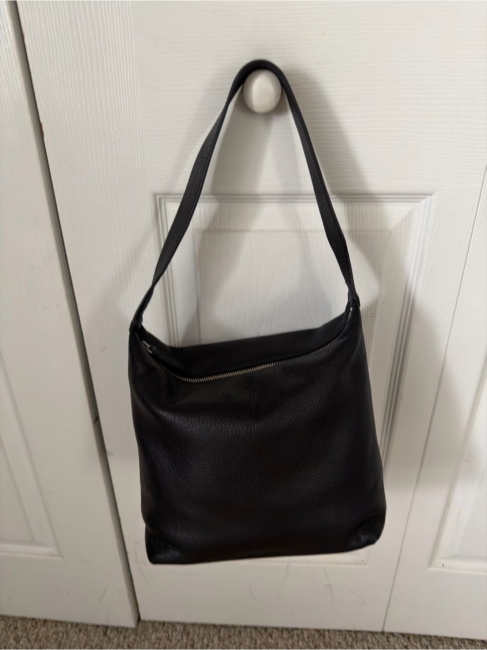The Horse Black Pebbled Leather Shoulder Bag - Picture 7 of 11